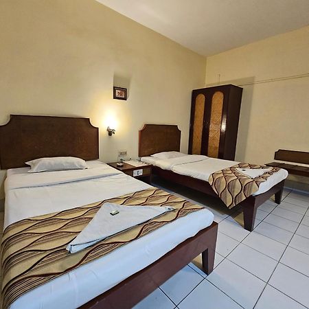 Hotel Indsurya Dibrugarh Extérieur photo