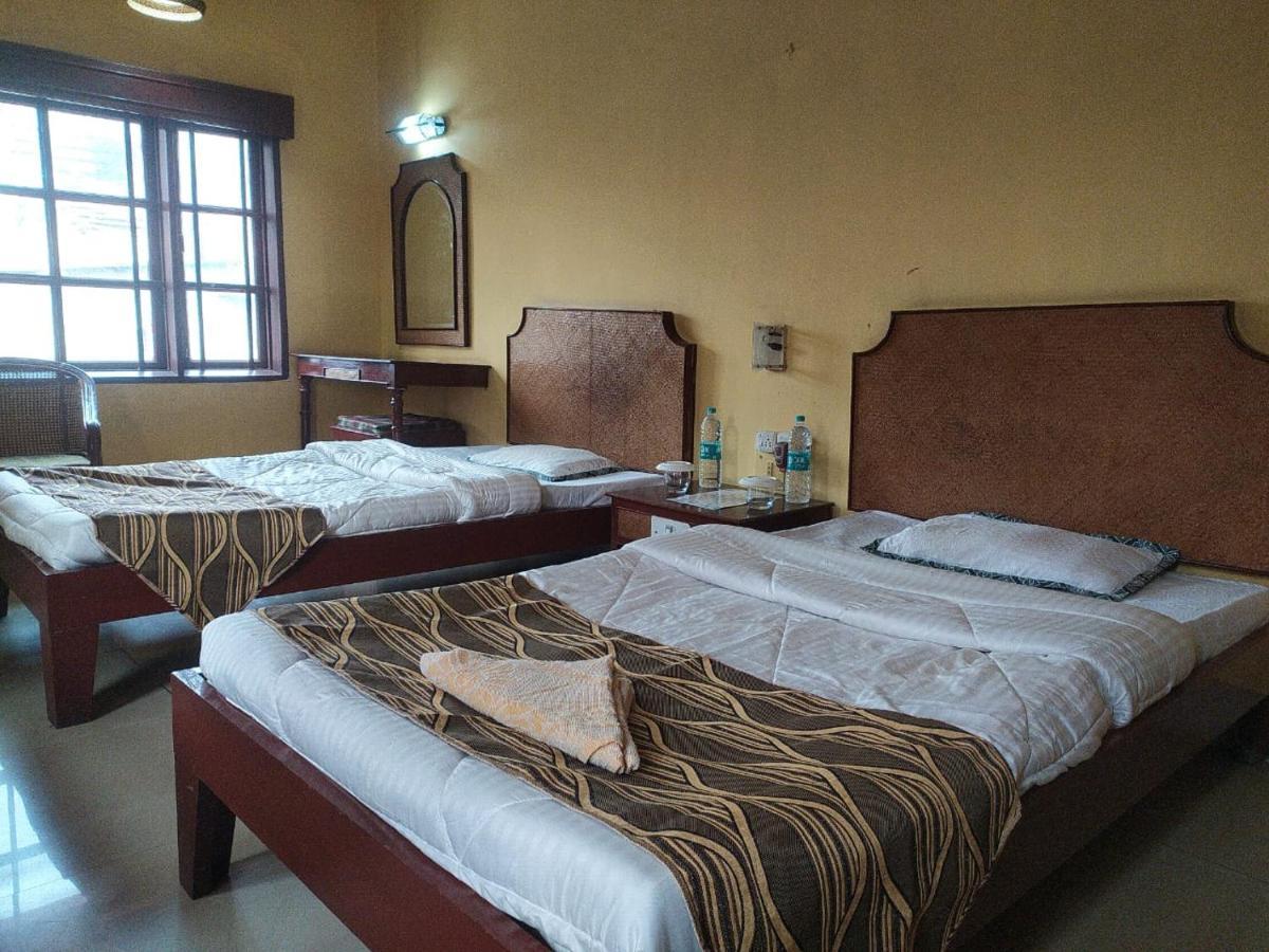 Hotel Indsurya Dibrugarh Extérieur photo